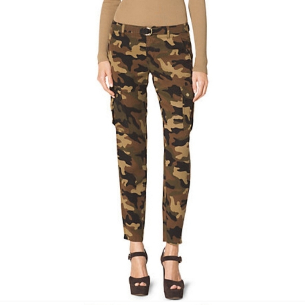 MICHAEL Michael Kors Duffle Camouflage Camo Military Cargo Capri Pants